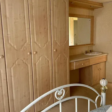 Helove Karoliny Lodge