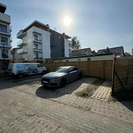 Helove Karoliny * Hel