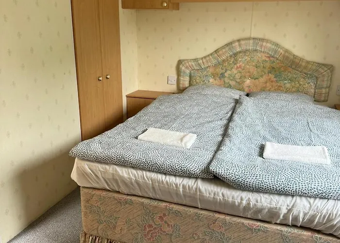 Helove Karoliny Lodge *